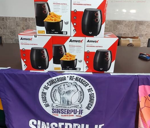 Brindes primeiro de maio